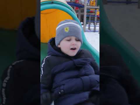 ГОРКА ПОЖИРАТЕЛЬ ЗАСОСАЛА МАЛЬЧИКА #горкапожиратель #горка #scp