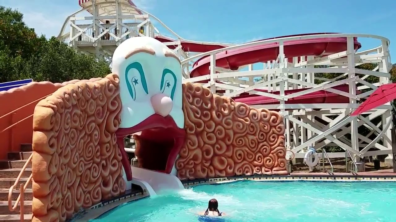 Luna Park Pool Clown Slide at Disney's Boardwalk Villas ...