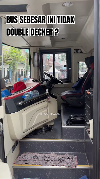 Bus extra besar milik po harapan jaya