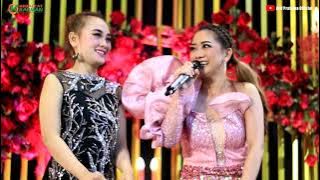 DAGANG PINDANG - SUSI NGAPAK - Live Music Spesial Ulang Tahun Ibu Sri Soesilowaty