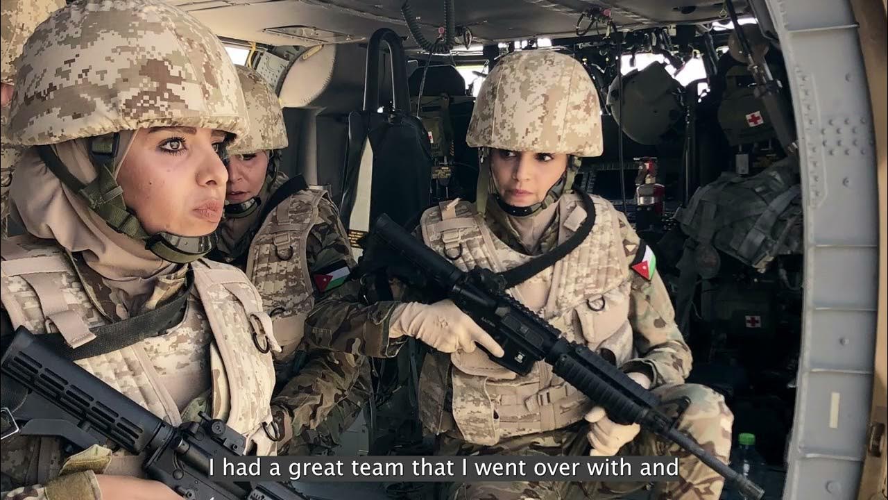 Армия война. Армия белиза. Army out. Полевая форма армии сша. Армия сша.