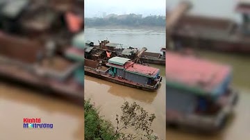 Tuyên Quang: Tàu khai thác cát sát bờ gây sạt lở bờ sông