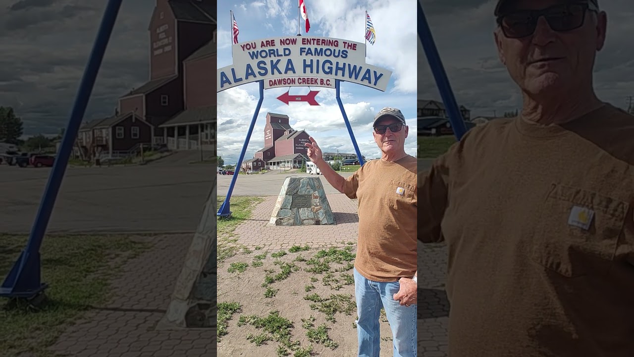 Roadside Attraction, Mile 0 Alaska highway