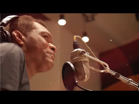 The Robert Cray Band "This Man" [OFFICIAL VIDEO]