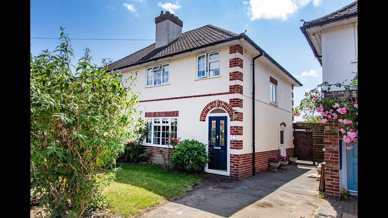 3 Bedroom SemiDetached House with Garage and Garden, Hilden Park Road