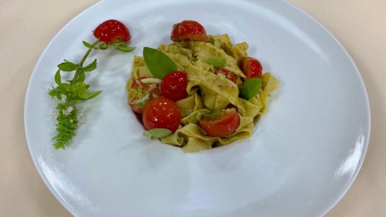 Gatime nga zonja Albana, si të përgatisim vet brumin e makaronave në shtëpi