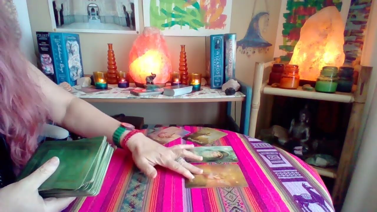 LIBRA!! 🔮 Tú y alguien estarán 'on fire'!! No es solamente atracción, se desarrollará en mucho más!!