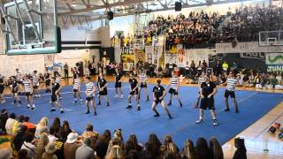 Edison Seniors Guy Cheer 2015