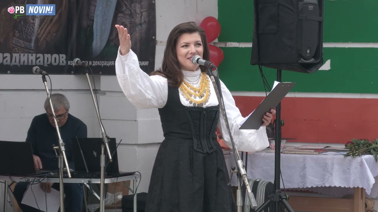 Стотици празнуваха виното и любовта в Сопот