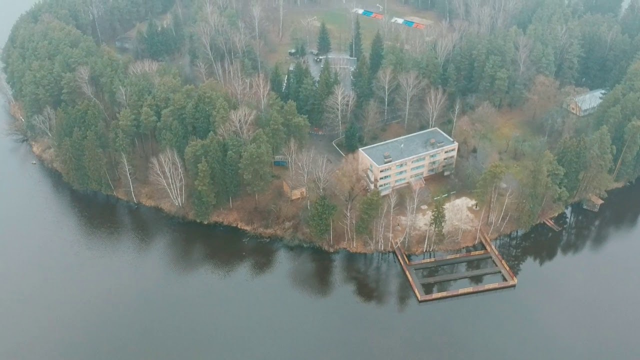 Лагерь мир на озере