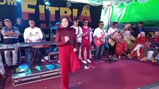 Download Lagu Selfi Yamma_Keren Banget \ MP3