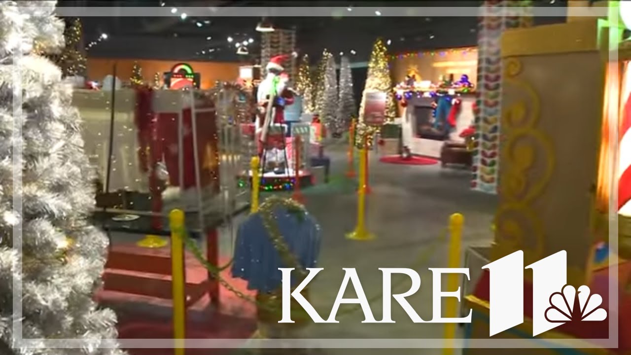 Black Friday shoppers line up for doorbusters at Mall of America