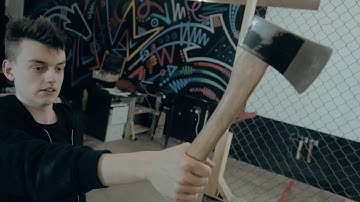 Learn how to throw an axe one-handed with Whistle Punks