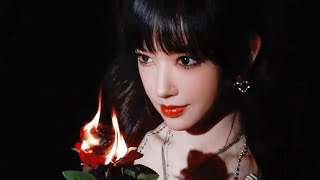 ChengXiao and Amber collaboration stage performance for Hunan satellite tv new years eve gala