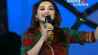 Madhuri Dixit singing Aja Nachle nachle