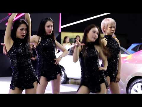 姑娘们在车展现场的这段热舞动感十足，不输韩国女团