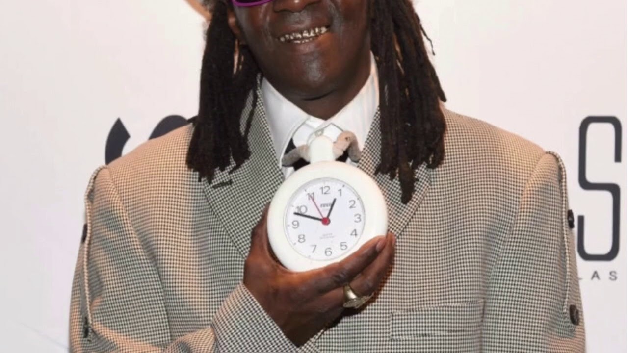 A man at a Las Vegas casino beat up Flavor Flav after the rapper allegedly ...