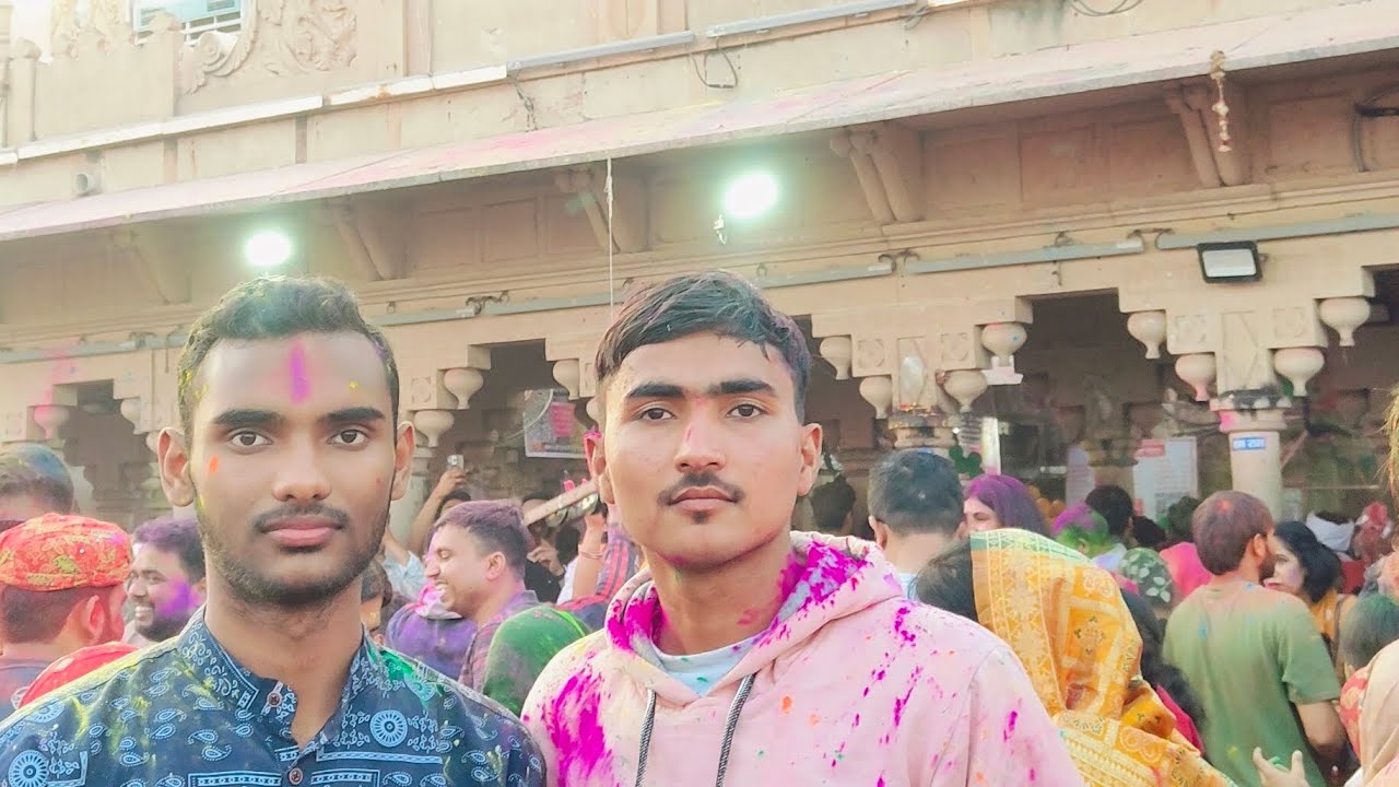 श्री लाडली जी बरसाना मंदिर ।। होली खेली बहुत मज़ा आया ।। आप सभी को होली की हार्दिक शुभकामनाएं।।