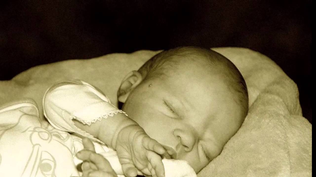 Bebê reborn kit Juliette - Ateliê da Gil Bebês Reborns