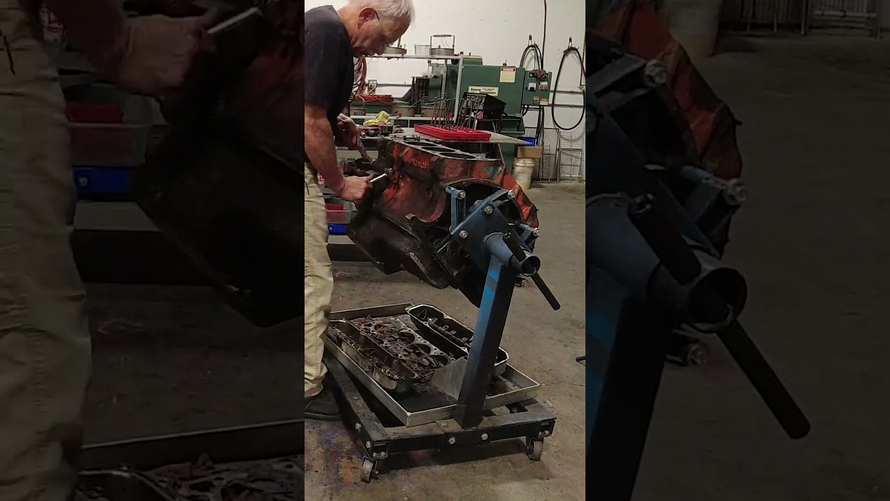 1969 Dodge Charger 440 R/T Engine Disassembly