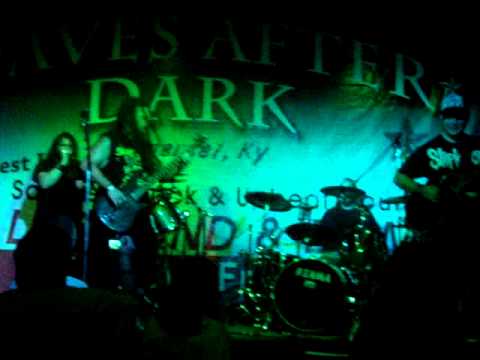 SWINGSHOT "Sticks and Stones" LIVE @ Daves after D...