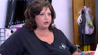 Famous Dance Moms-"ABBY WANTS KELLY TO SIGN A CONTRADICTING CONTRACT"(S2E16 Flashback) Wealth