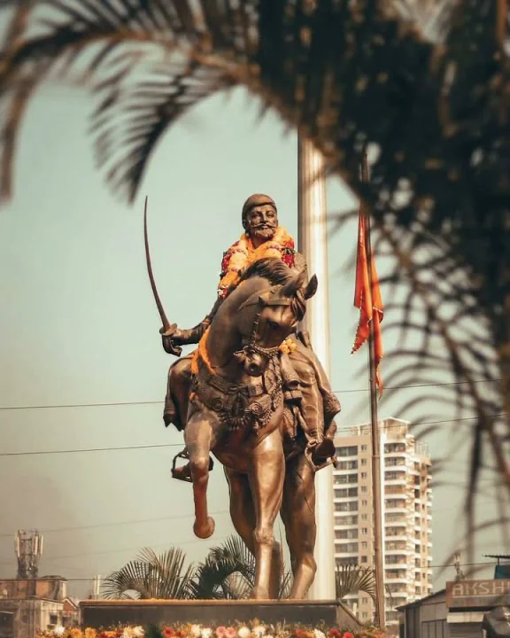 /Shivbachi talwar tadpali maharashtrchi asmita pha...