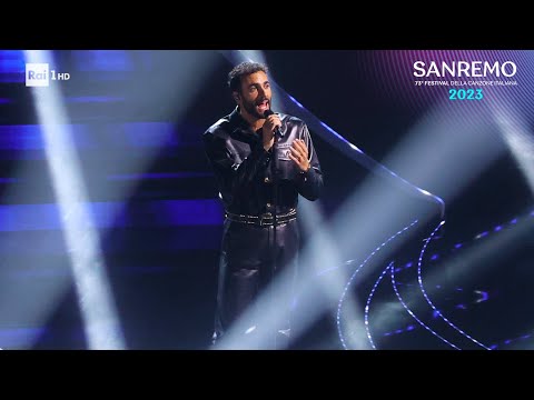 Sanremo 2023 - Marco Mengoni canta &#039;Due vite&#039;