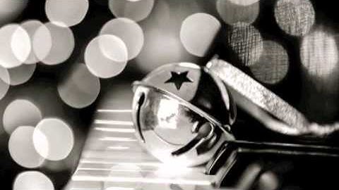 Paul McCartney - The Christmas Song (Chestnuts Roasting On An Open Fire)