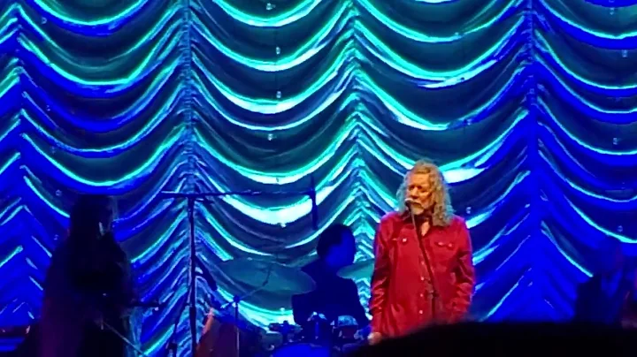 Robert Plant & Alison Krauss - 'When the Levee Bre...