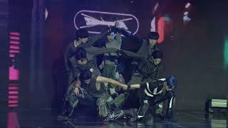 Ateez 에이티즈 - Outlaw Dance Mirrored