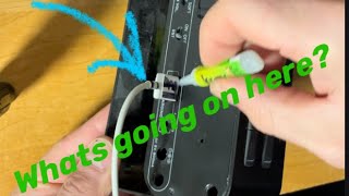 What the heck is he doing? Crazy glue iPhone charger hack￼ by DO IT YOURSELF ITS EASY 98 views 2 months ago 33 seconds