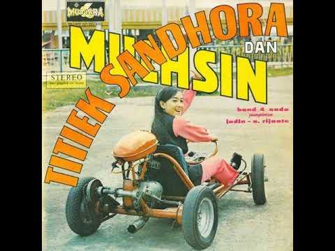 Pesta Muda Mudi (Is Harjanto) - Titiek Sandhora