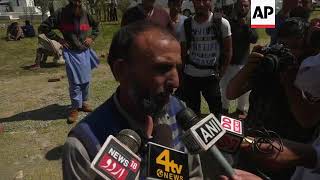 Funerals For Kashmir Police Reportedly Killed By Anti-India Rebels