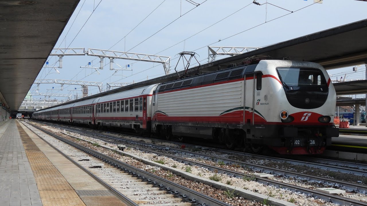 TRENI A VENEZIA SANTA LUCIA!!DTS Frecciabianca e tanto altro!!