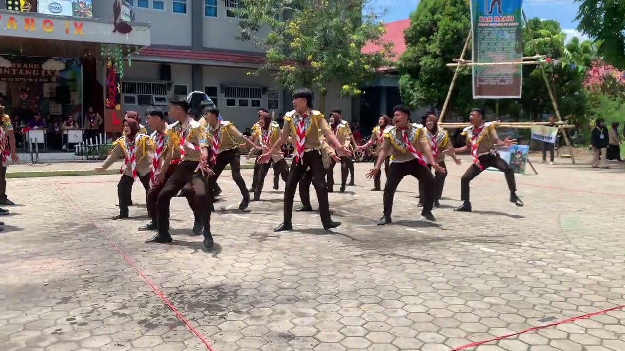 Battle Yel yel PETANG 2024  SMAN 4 Berau VS SMK Ma'Arif Nu 01 Berau