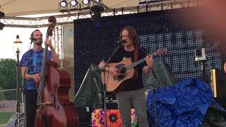 Billy Strings- Dreadful Wind And Rain (Live)