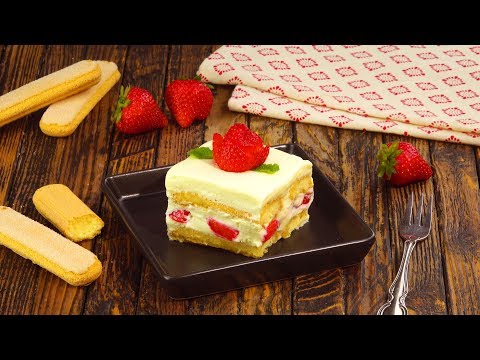 Video: Strawberry Dessert With Orange Liqueur