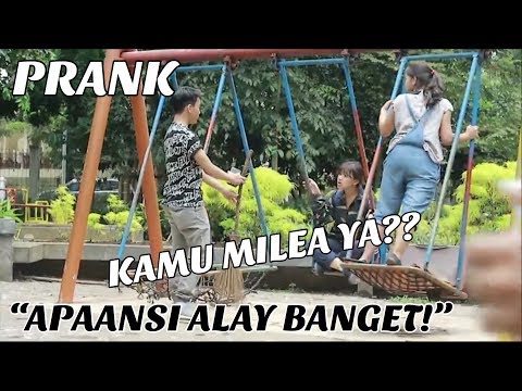 prank-pake-dialog-dilan-(sampe-dikatain!)-w/-reza-&-jeje