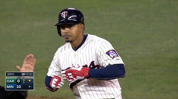 OAK@MIN: Escobar drives in five runs for the Twins