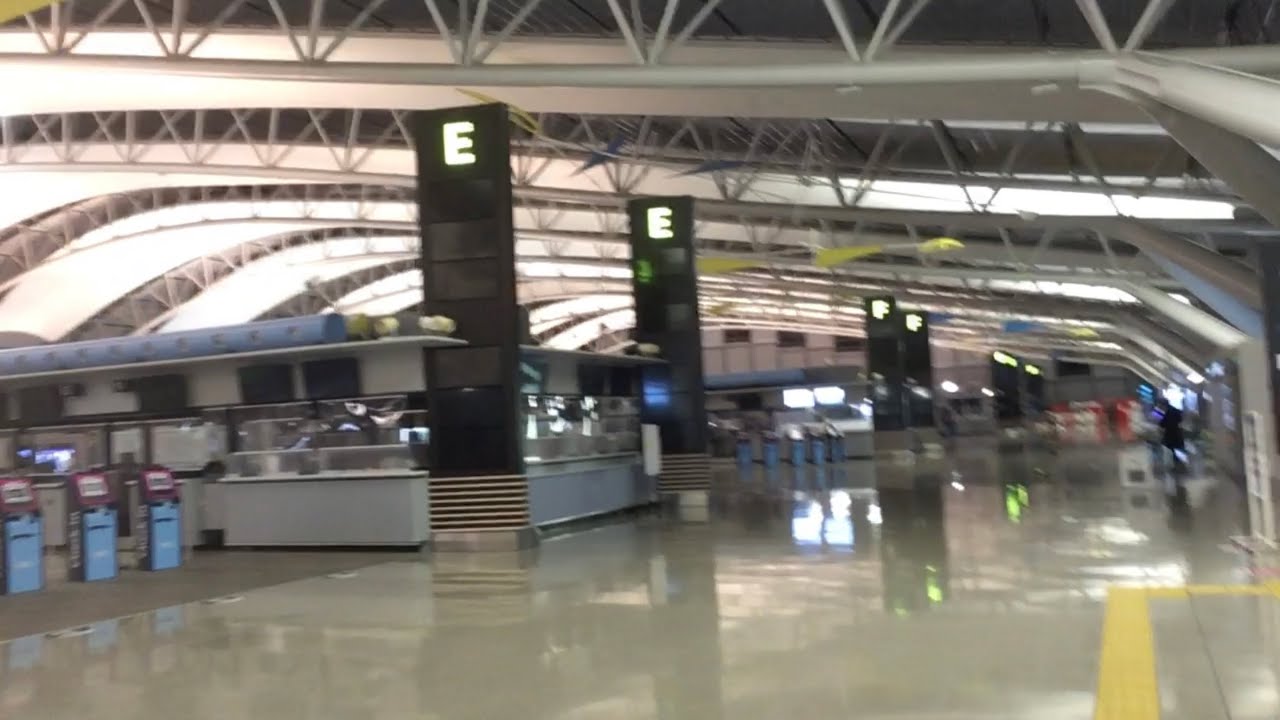 海外生活 隔離確実のイタリアに渡航してみた 21年11月関西国際空港ーローマ Youtube