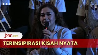 Ari Sihasale dan Nia Zulkarnaen Garap Film Tentang Sepak Bola - JPNN.com