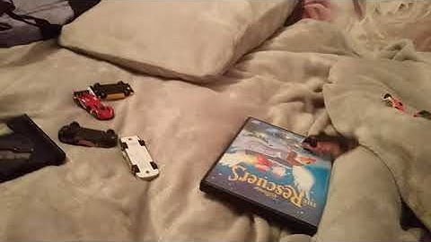 Characters Getting Scared By The Pillow Pictures Home Entertainment logo