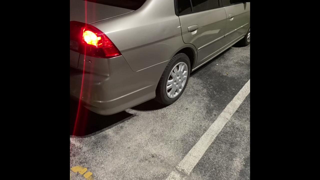 Honda Civic brake light/ rear lights stay on ? Simple fix / Luz de los
