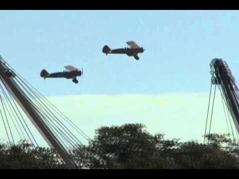 2010 Blue Angels Homecoming Airshow - Stearman Fli...