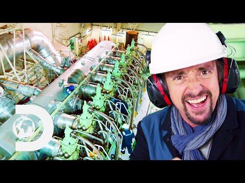 This Engine Is So Big Richard Hammond Can Walk Inside It | Richard Hammond's Big
