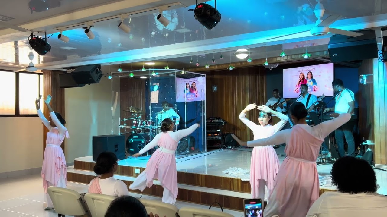 Danza Arquitecto - Naomi Almonte