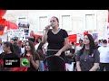 Top Channel/ Diaspora i bashkohet protestës. Jepen edhe mesazhe për Rrjollin dhe fëmijët