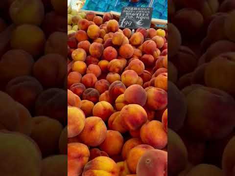 Греция. Афины. По чем персики на рынке