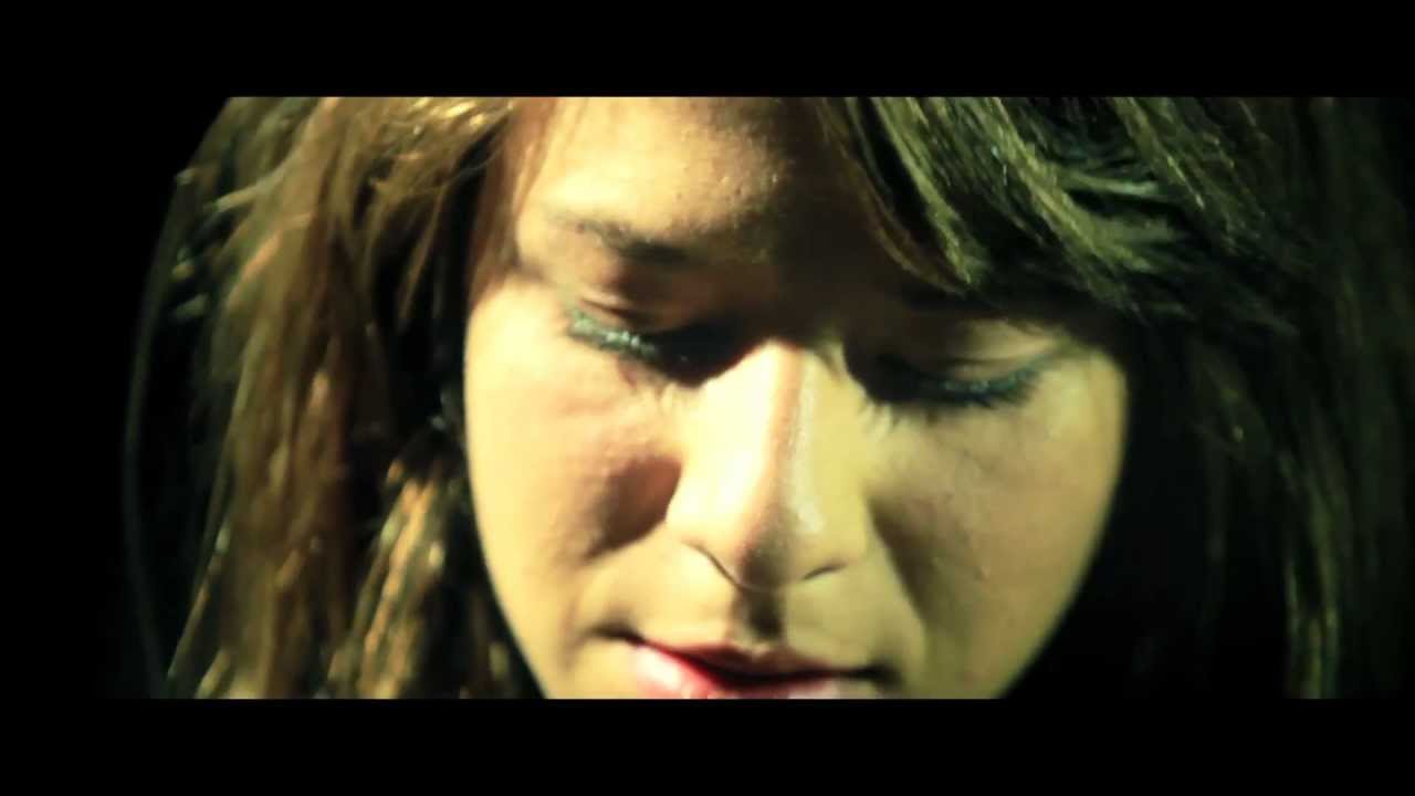 Смотреть «Nabil Bayati__Ana Mani Fiach (Official Video HD) نبيل بياتي__أنا ماني فياش» на YouTube